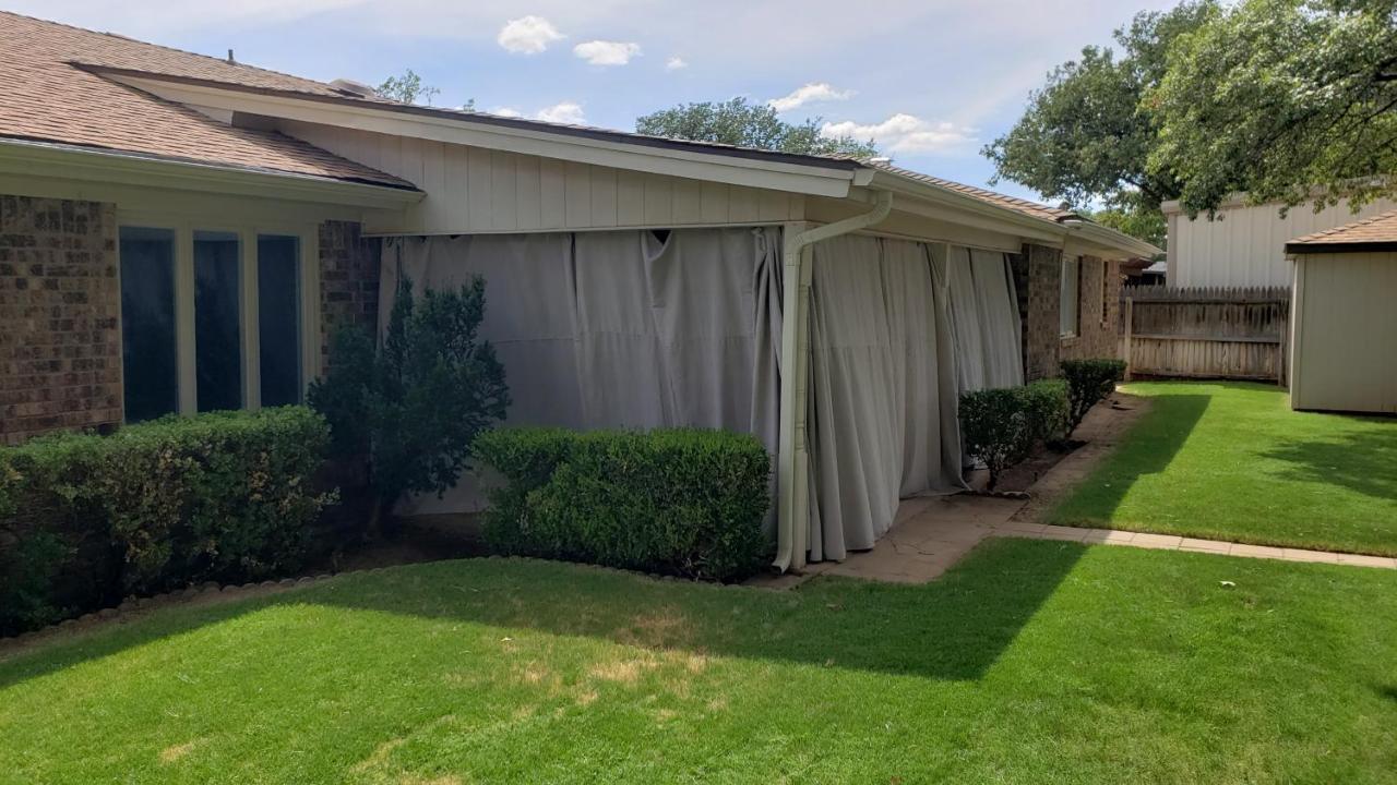 Hot Tub, Privacy, Sleeps 11 & Tons Of Space! Lubbock Ngoại thất bức ảnh