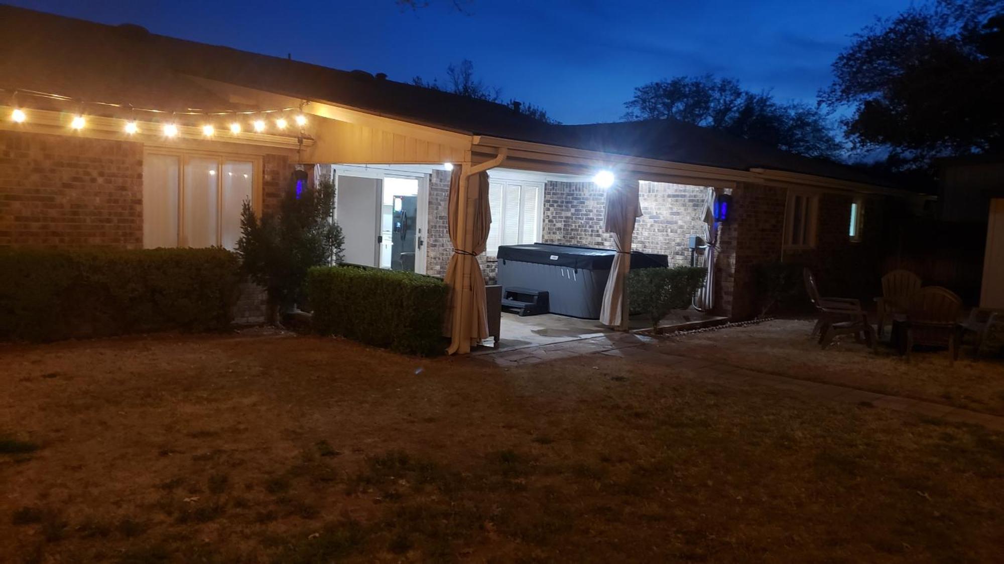Hot Tub, Privacy, Sleeps 11 & Tons Of Space! Lubbock Ngoại thất bức ảnh